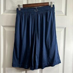 Men’s size medium basketball shorts EUC
